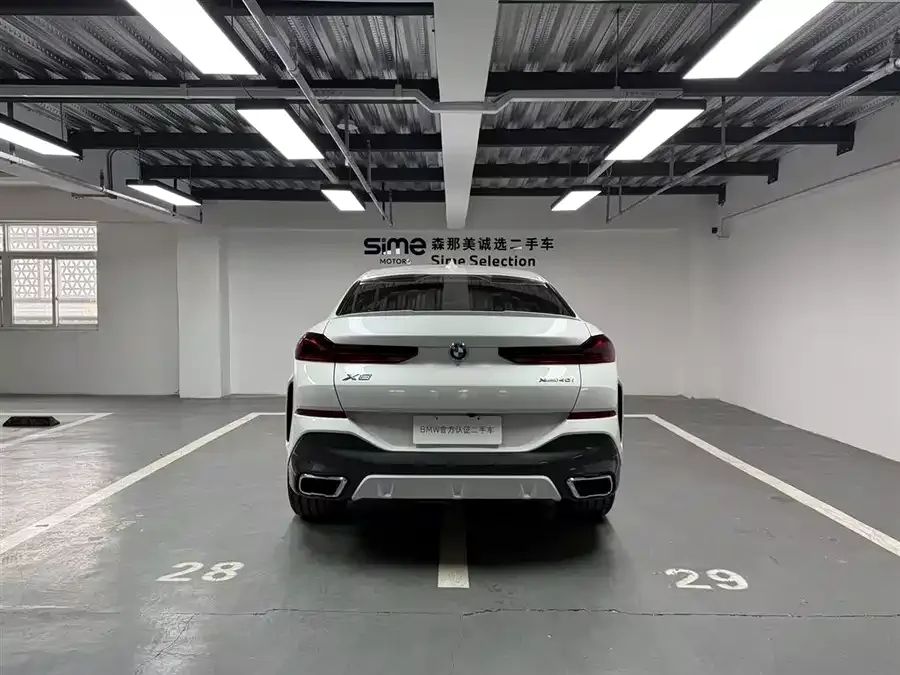 BMW X6 2022 facelift xDrive40i M Sport package 2023 — миниатюра 4
