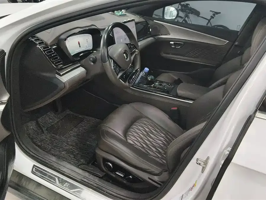 BYD Second-hand Han 2022 DM-i 121KM Premium Edition 2023 — миниатюра 3