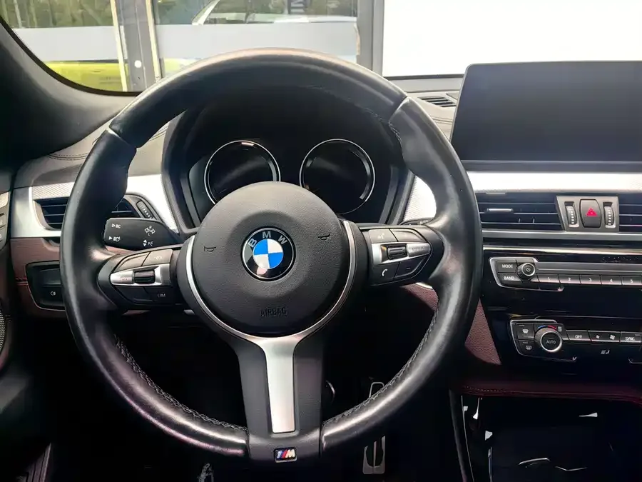 BMW X2 2022 sDrive25i Night Edition 2022 — миниатюра 5
