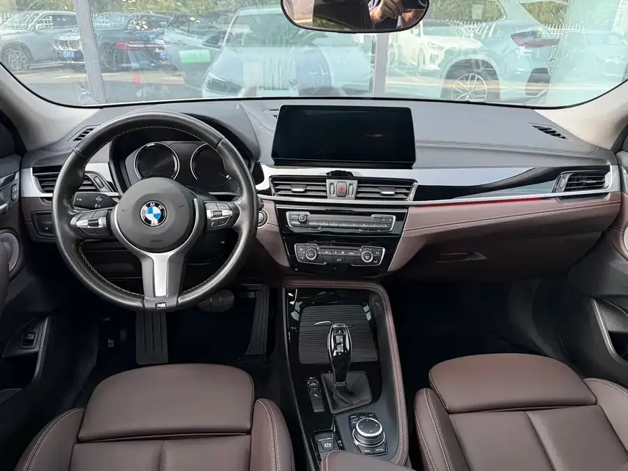 BMW X2 2023 sDrive25i M Sport Night Edition 2023 — миниатюра 2