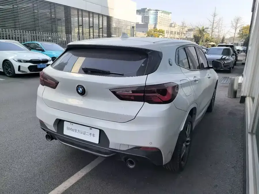 BMW X2 2023 sDrive25i M Sport Night Edition 2023 — миниатюра 2