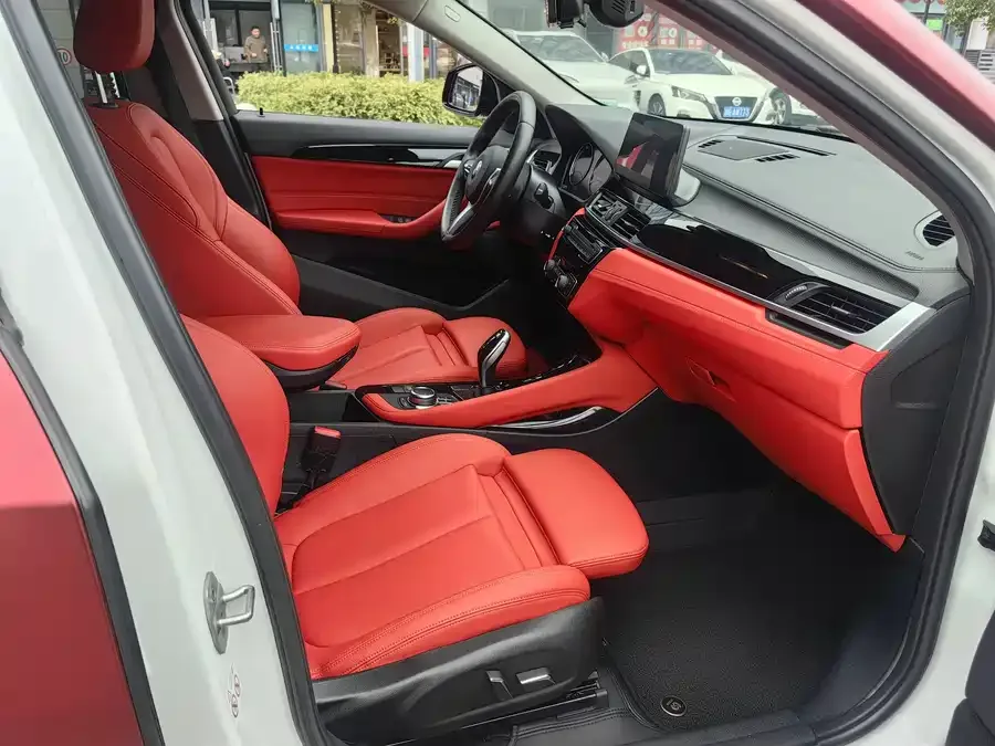 BMW X2 2022 sDrive25i M Sport Package 2022 — миниатюра 3