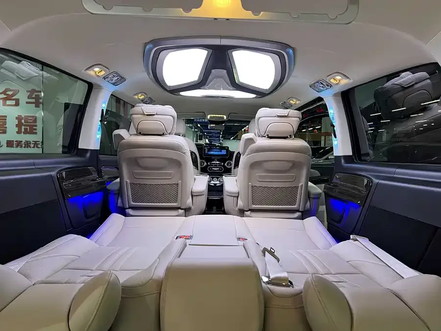 Mercedes-Benz Vito Vito 2023 2.0T Elite Edition 7 Seaters 2024 — миниатюра 3