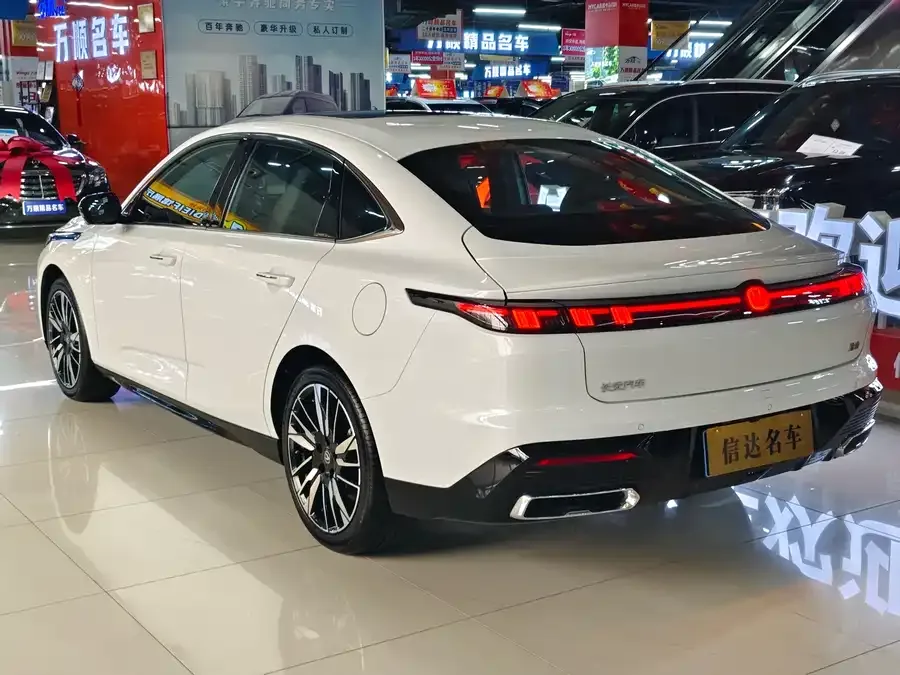Changan Yidong Changan Eado 2026 Fourth Generation 1.5T 500Bar Smart Edition 2025 — миниатюра 5