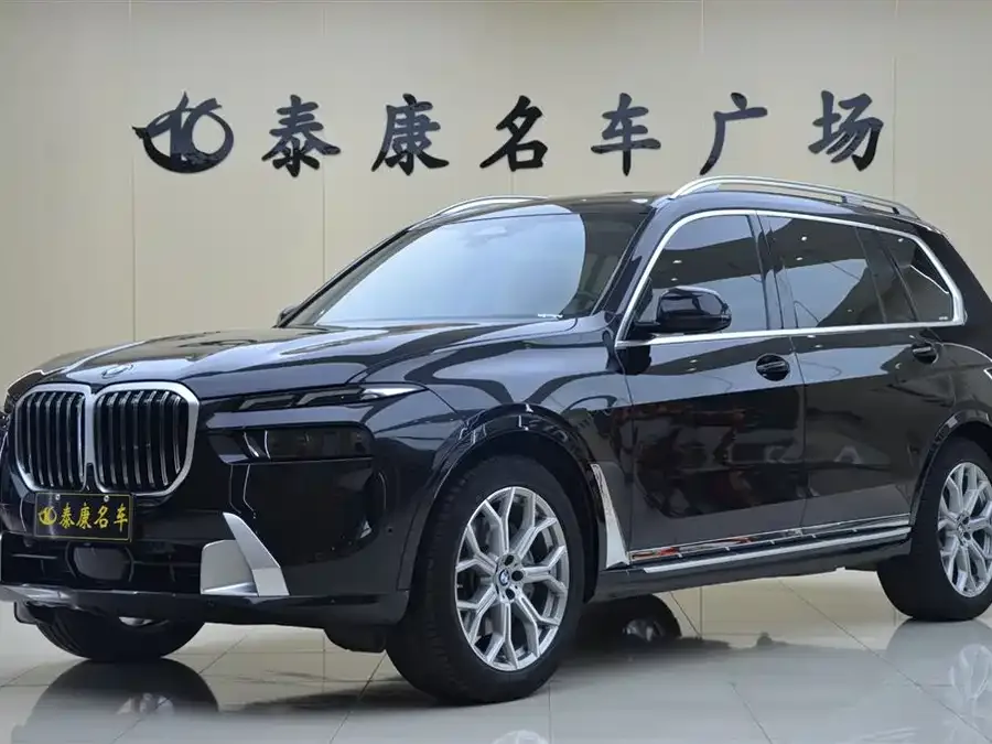 BMW X7 2025