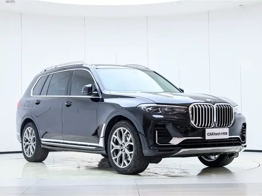 BMW X7 2022 xDrive40i Leading Luxury Package 2022 — миниатюра 2