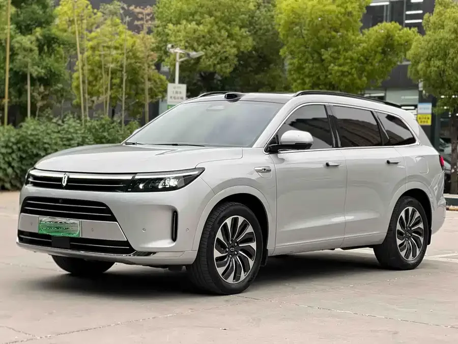 AITO M7 Wenjie M7 2024 1.5T Intelligent Driving 4WD Max Edition 5 Seaters 2023 — фото 1, купить с доставкой в Москву