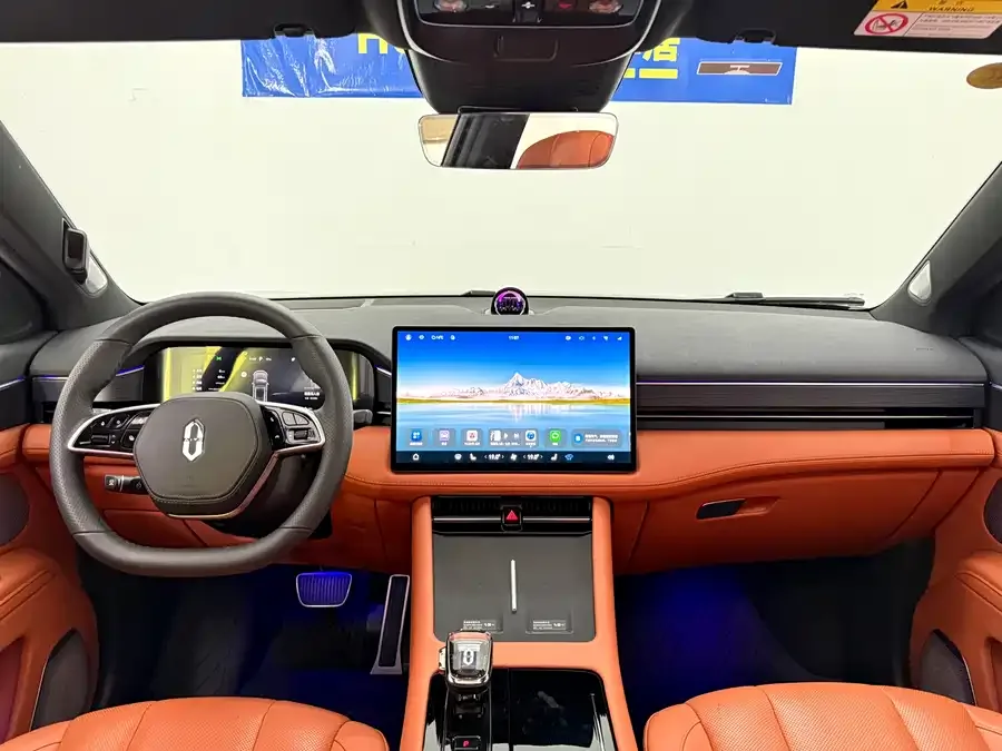 AITO M7 Wenjie M7 2024 1.5T Intelligent Driving 4WD Pro Edition 6 Seaters 2024 — миниатюра 4