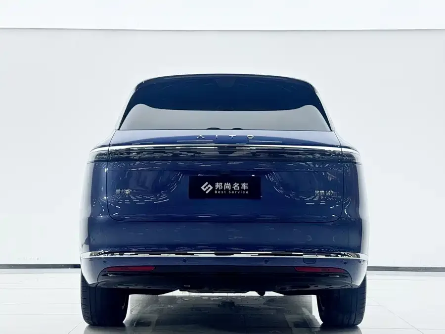AITO M7 Wenjie M7 2026 Extended Range Ultra 4WD 5-Seater (192-line LiDAR) 2025 — миниатюра 5