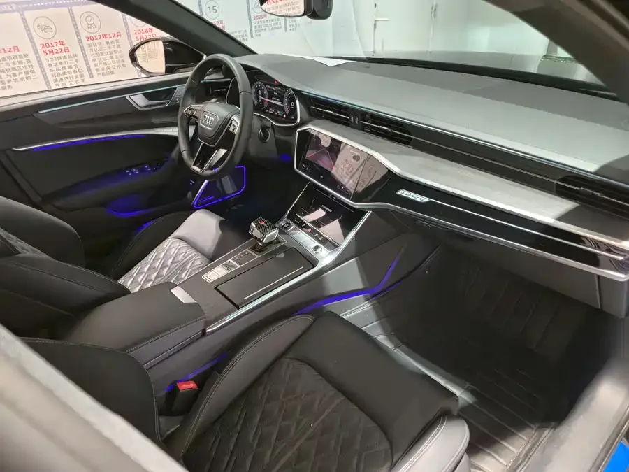 Audi A6L 2025 45 TFSI quattro Selected Dynamic Edition 2026 — миниатюра 5