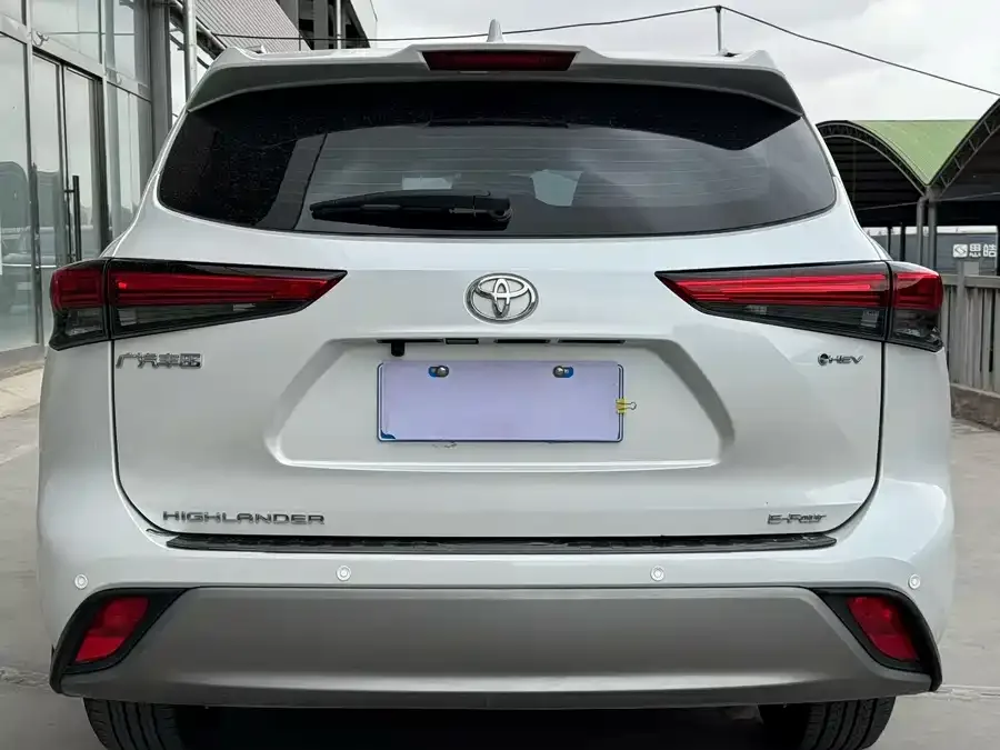 Toyota Highlander Highlander 2024 2.5L Intelligent Electric Hybrid Dual Engine 4WD Elite Edition 7 Seaters 2025 — миниатюра 2