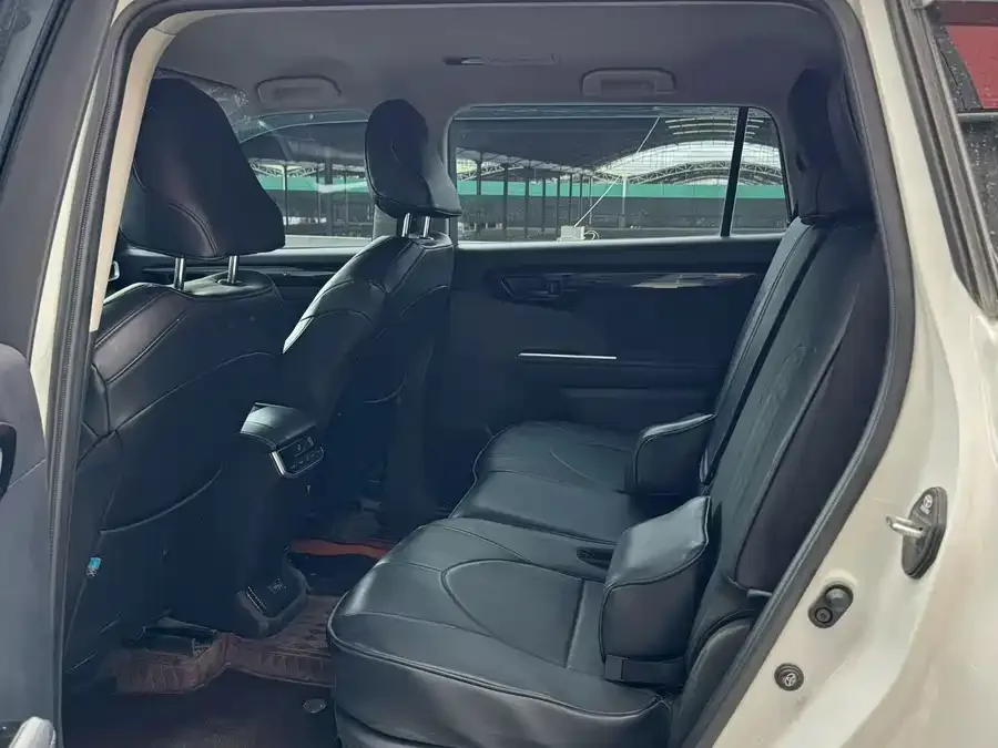 Toyota Highlander Highlander 2024 2.5L Intelligent Electric Hybrid Dual Engine 4WD Elite Edition 7 Seaters 2025 — миниатюра 3