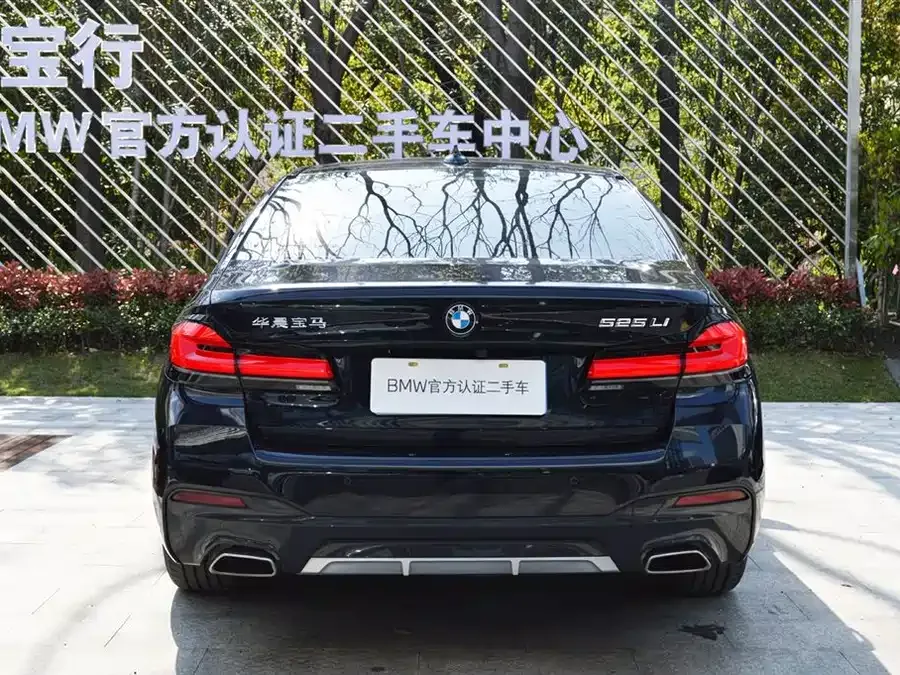 BMW 5 Series BMW 5 Series 2022 facelift 525Li M sports package 2022 — миниатюра 2
