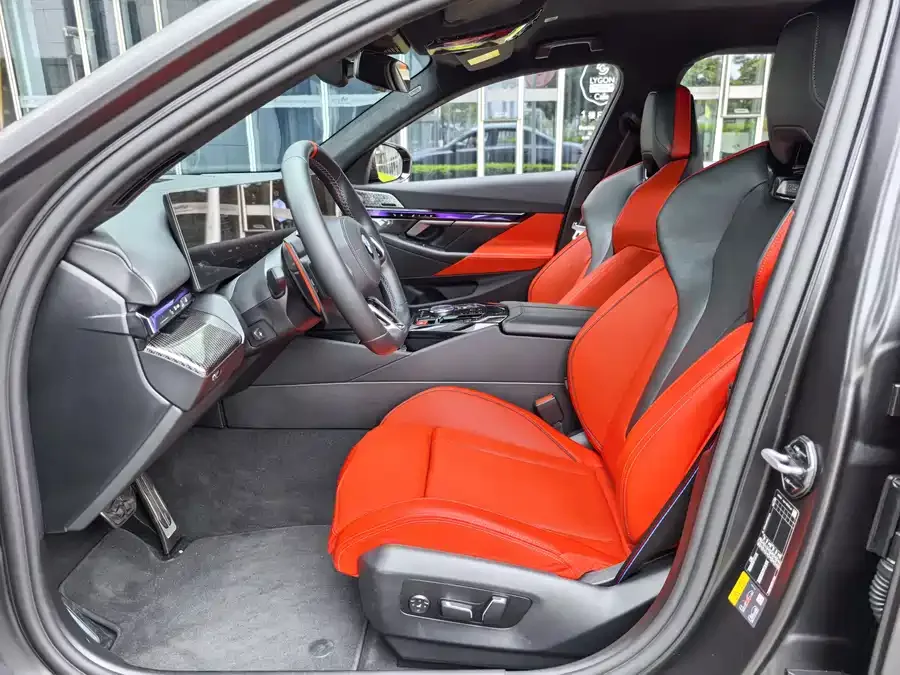 BMW M5 New Energy 2025 M5 2025 — миниатюра 3