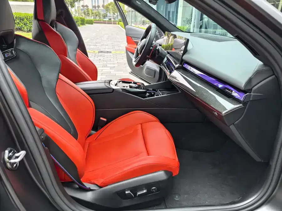 BMW M5 New Energy 2025 M5 2025 — миниатюра 5