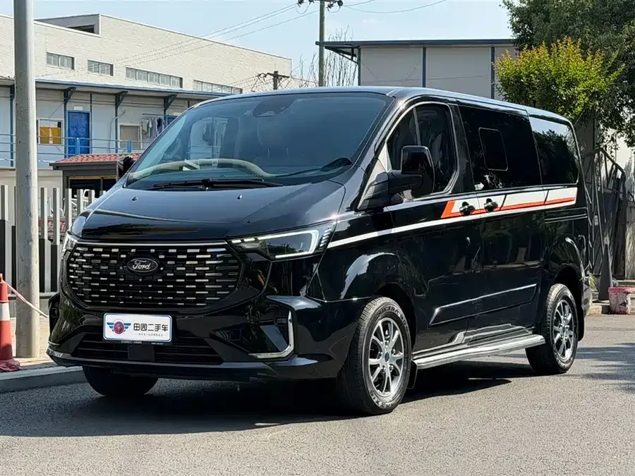 Ford Tourneo 2024