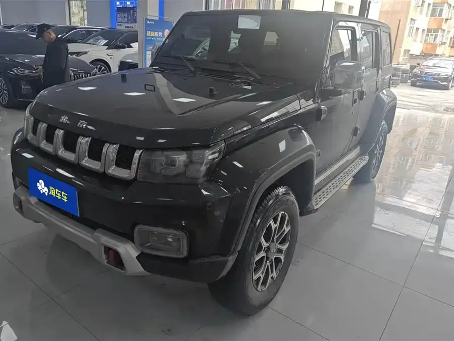 BAIC BJ40 Beijing Off-road BJ40 2020 2.0T Automatic 4WD City Hunter Edition Knight Edition 2022 — фото 1, купить с доставкой в Москву