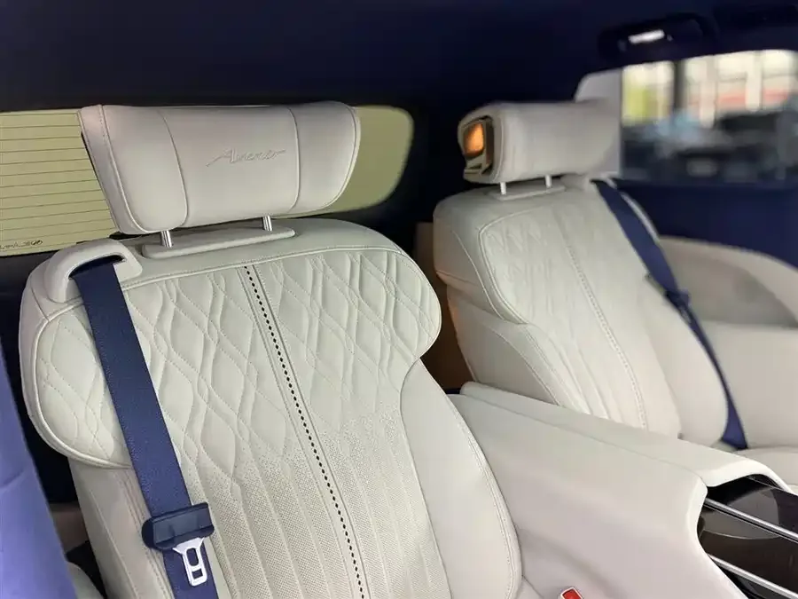Buick GL8 2023 Avenir Four-seat Premium Edition 2023 — миниатюра 4