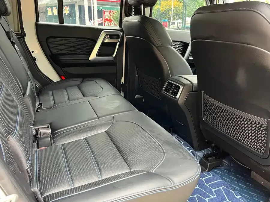 BAIC BJ40 Beijing Off-road BJ40 2023 2.0D Automatic 4WD Blade Hero Edition Knight Edition 2022 — миниатюра 3