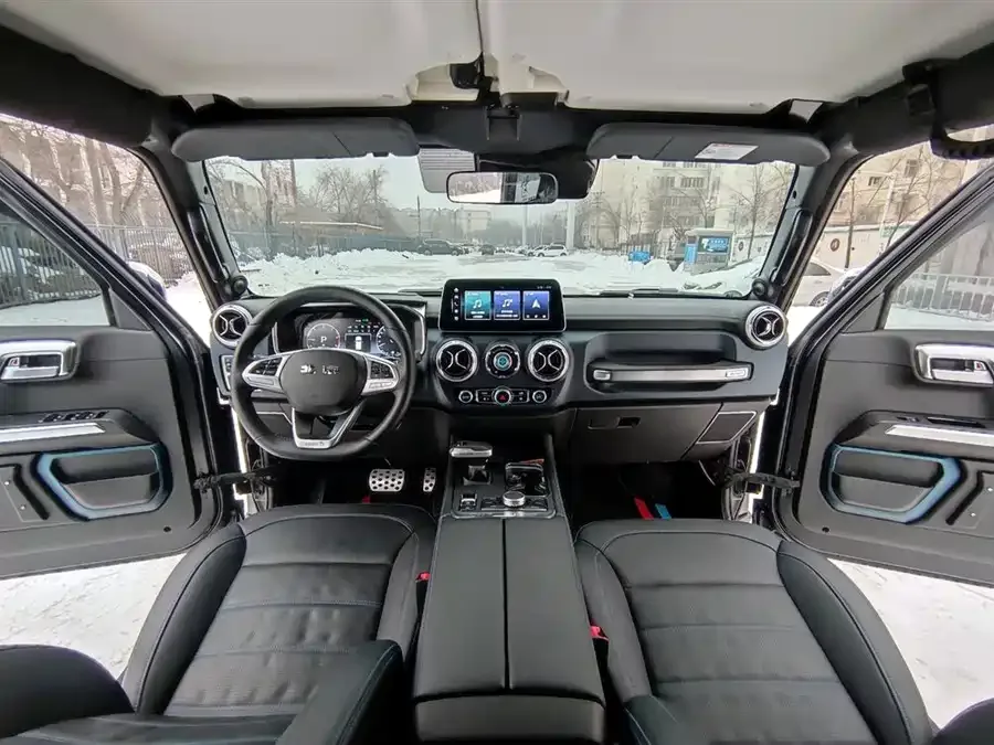 BAIC BJ40 Beijing Off-road BJ40 2023 2.0D Automatic 4WD Blade Hero Edition Knight Type (Front and Rear Electric Locks) 2023 — миниатюра 3