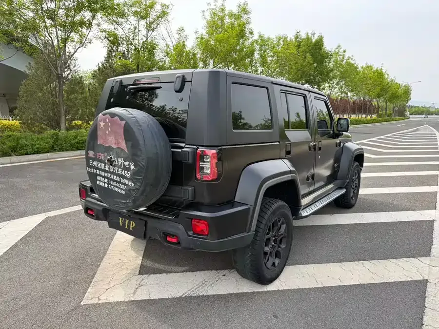 BAIC BJ40 Beijing Off-road BJ40 2023 2.0D Automatic 4WD Blade Hero Edition Knight Edition 2022 — миниатюра 3