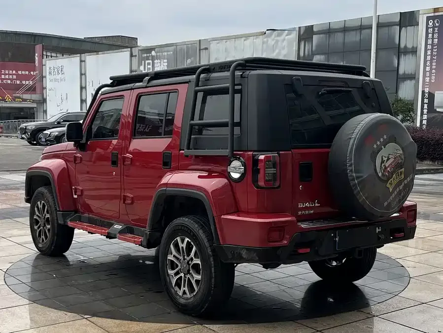 BAIC BJ40 Beijing Off-road BJ40 2020 2.0T Automatic 4WD City Hunter Edition Knight Edition 2022 — миниатюра 5
