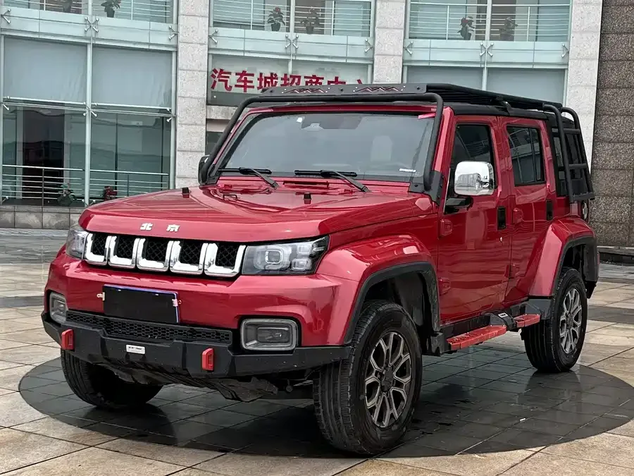 BAIC BJ40 Beijing Off-road BJ40 2020 2.0T Automatic 4WD City Hunter Edition Knight Edition 2022 — фото 1, купить с доставкой в Москву