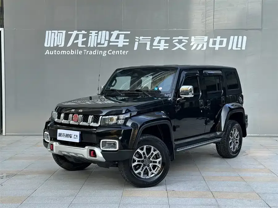 BAIC BJ40 Beijing Off-road BJ40 2023 2.0T Automatic 4WD City Hunter Edition Knight Edition 2023 — фото 1, купить с доставкой в Москву
