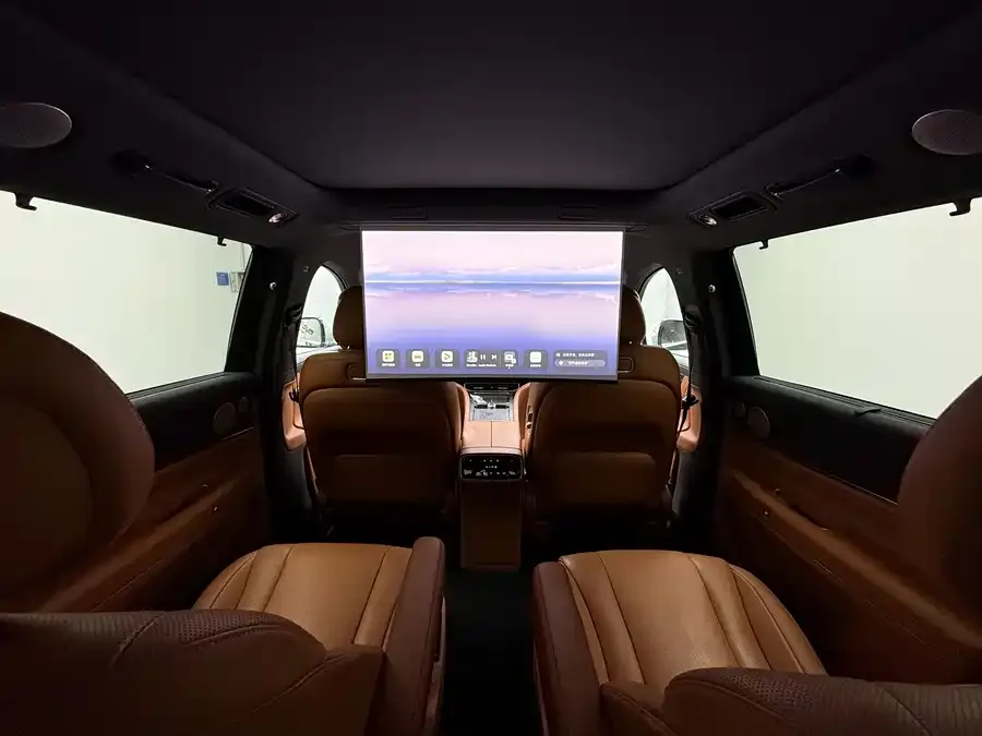 AITO M9 M9 2024 Extended Range Ultra Edition 42kWh 6-seater Edition 2024 — миниатюра 3