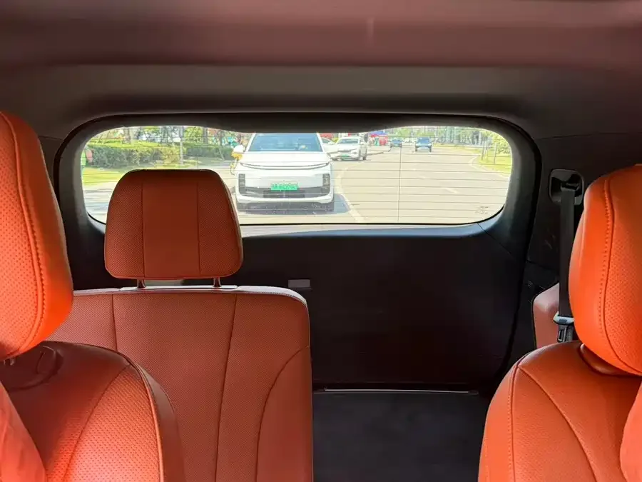 AITO M9 Wenjie M9 2024 Extended Range Max Edition 42kWh 6-seater Edition 2024 — миниатюра 5