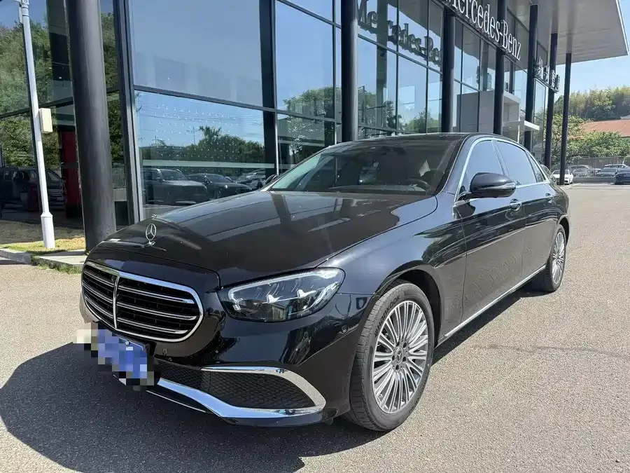 Mercedes-Benz E-Class 2024