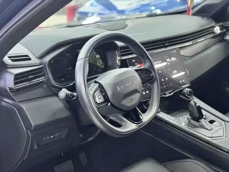 Lynk & Co 01 EM-P Lynk & Co 01 EM-P 2022 1.5TD PHEV Plus 2022 — миниатюра 5