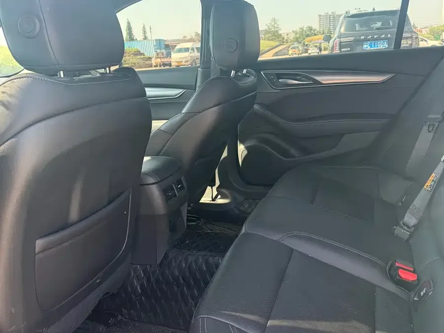 Cadillac CT5 2025 28T Track Performance Edition 2025 — миниатюра 4
