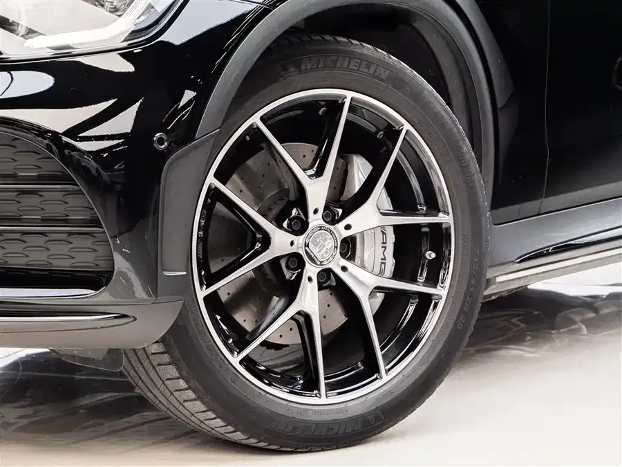 Mercedes-Benz GLC AMG Mercedes-Benz GLC AMG 2022 AMG GLC 43 4MATIC 2023 — миниатюра 3
