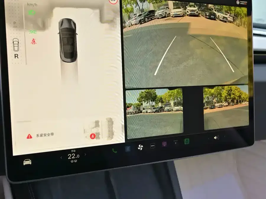 Tesla Model Y Model Y 2023 rear-wheel drive version 2024 — миниатюра 5