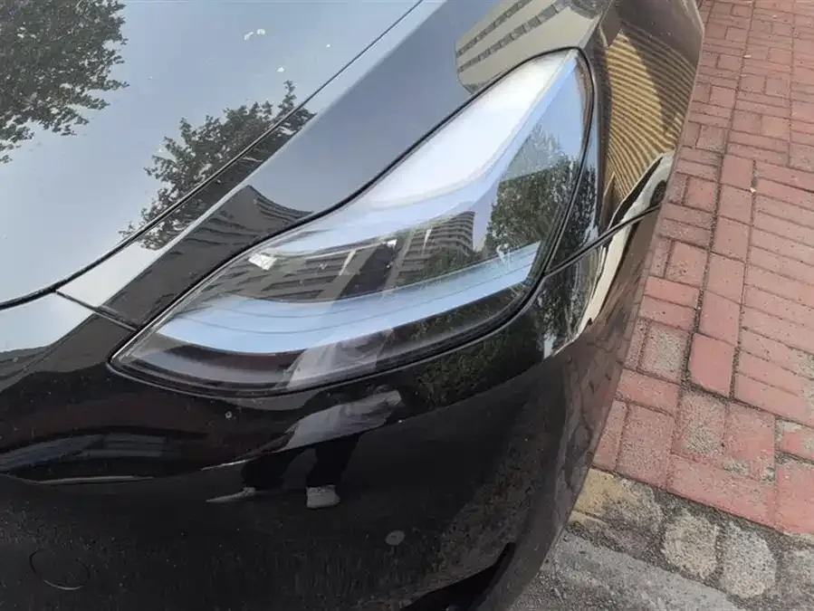 Tesla Model Y Model Y 2023 rear-wheel drive version 2023 — миниатюра 5