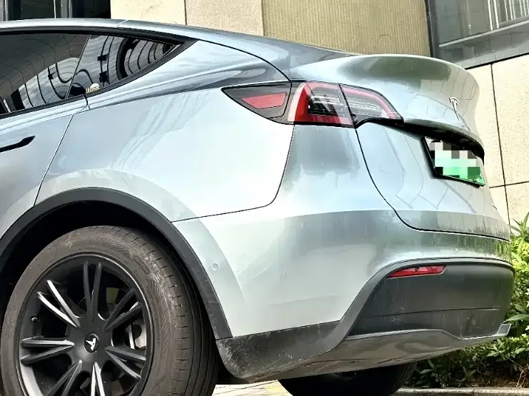 Tesla Model Y Model Y 2023 rear-wheel drive version 2023 — миниатюра 2