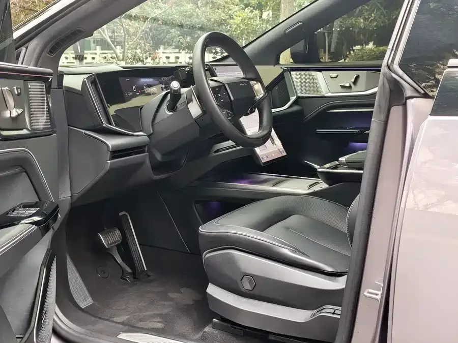 HiPhi Y Gaohe HiPhi Y 2023 560km Pioneer Edition 2024 — миниатюра 3