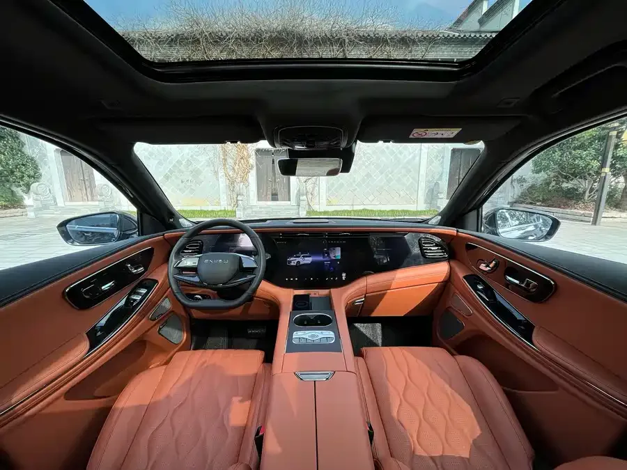 Exeed Moon C-DM Xingtu Lanyue C-DM 2025 Model 180 Ultra Long Range Ultra 4WD 6 Seats 2025 — миниатюра 4