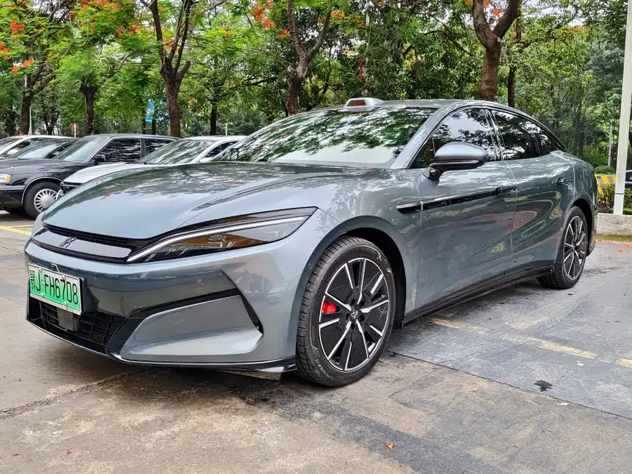 BYD Han L 2025