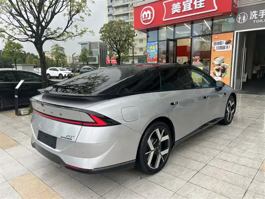 XPeng P7+ XPeng P7+ 2026 Range Extended 1550 Max Flagship Edition 2026 — миниатюра 3