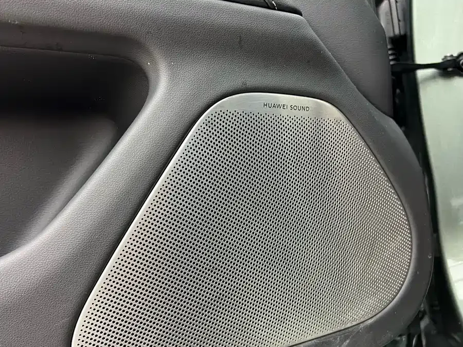 AITO M5 M5 2022 Extended Range 4WD Performance Edition 2022 — миниатюра 5