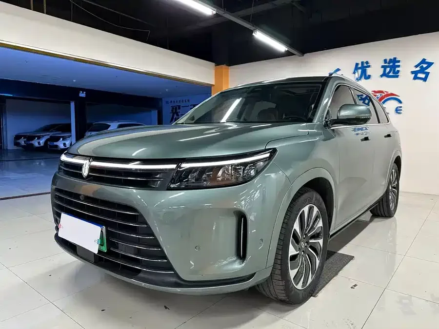 AITO M7 QM7 2022 1.5T RWD Comfort Edition 2023 — фото 1, купить с доставкой в Москву