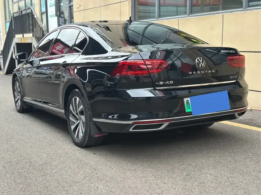 Volkswagen Magotan GTE plug-in hybrid Magotan GTE plug-in hybrid 2022 GTE luxury model 2022 — миниатюра 4