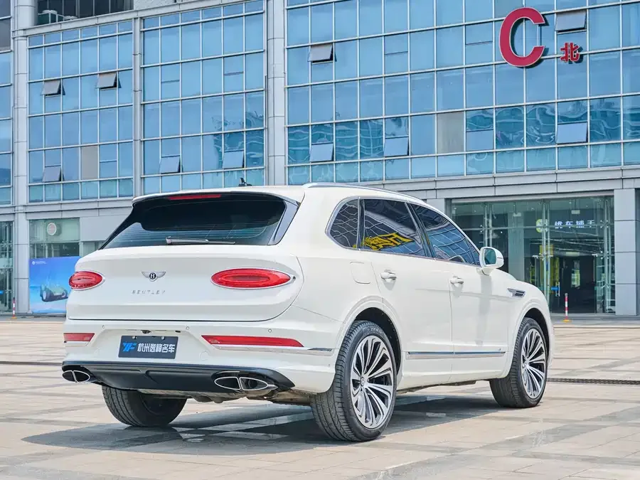 Bentley Bentayga Bentayga 2022 4.0T V8 2022 — миниатюра 3