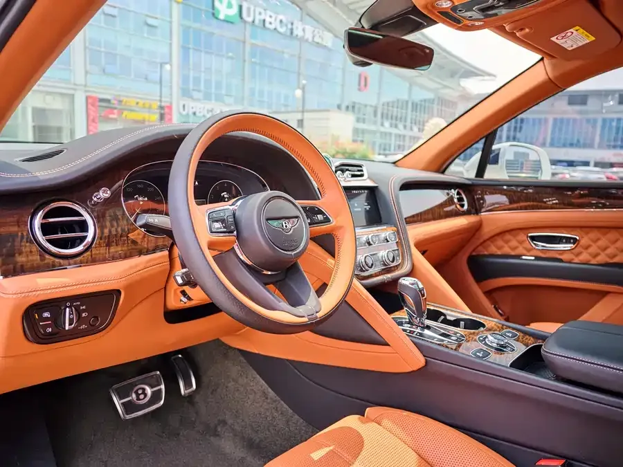 Bentley Bentayga Bentayga 2022 4.0T V8 2022 — миниатюра 4