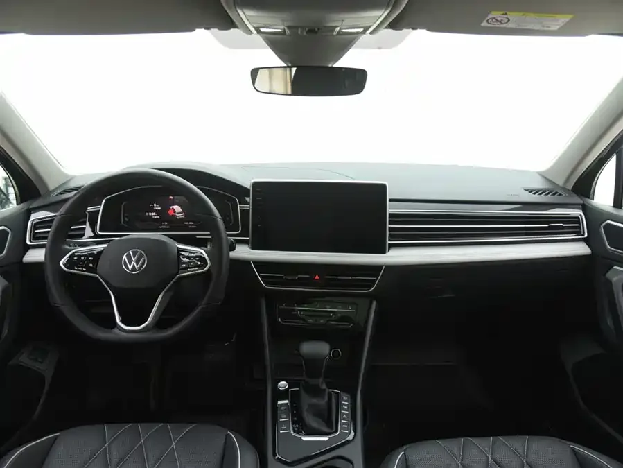 Volkswagen Tiguan L New Energy Tiguan L New Energy 2023 430PHEV Plug-in Hybrid Premium Edition 2023 — миниатюра 3