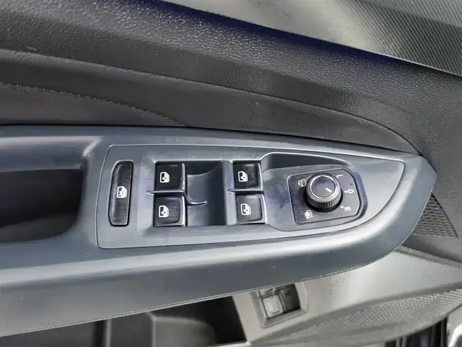 Volkswagen Passat New Energy Passat New Energy 2022 430PHEV Hybrid Luxury Edition 2022 — миниатюра 3