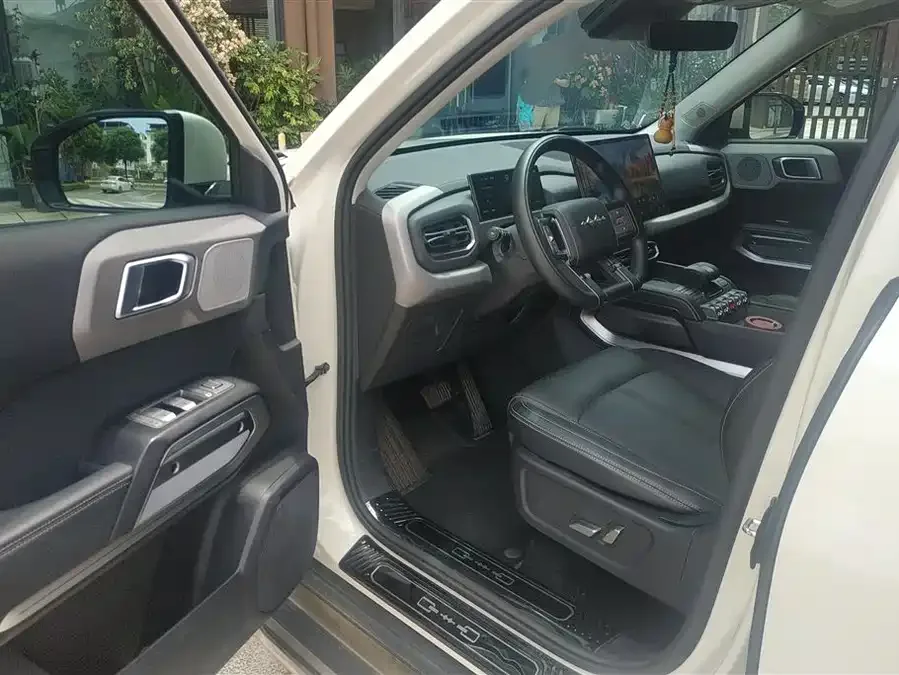 BYD Leopard Titanium 3 Titanium 3 2025 501KM 4WD Max Edition 2025 — миниатюра 3