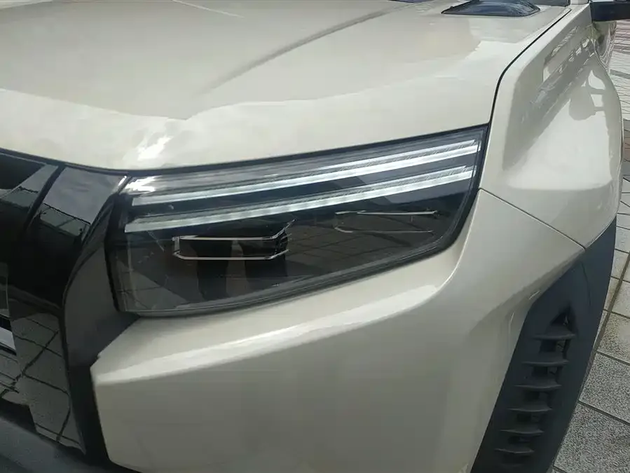 BYD Leopard Titanium 3 Titanium 3 2025 501KM 4WD Max Edition 2025 — миниатюра 5